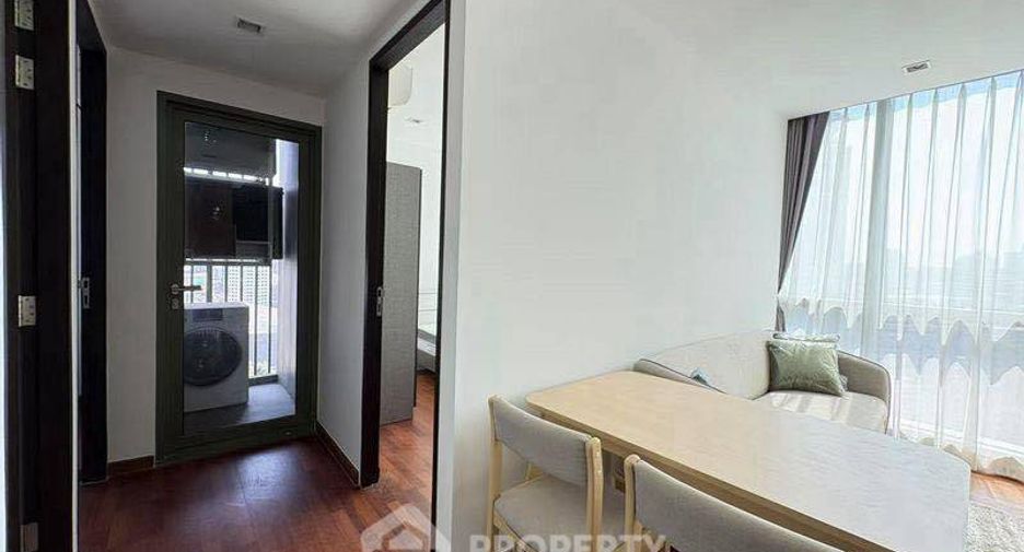 À louer 2 chambres condo à Pathum Wan, Bangkok