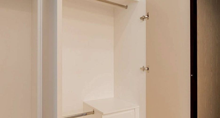 Wohnung zur Miete mit 1 Zimmer in Huai Khwang, Bangkok