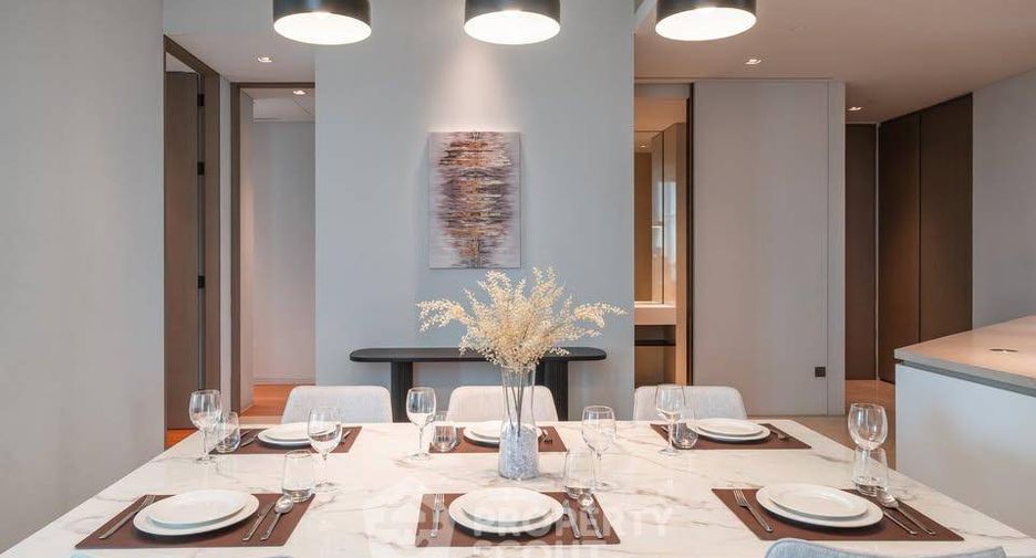 For rent 2 bedrooms condo in Khlong San, Bangkok