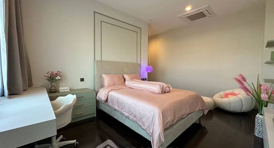Casa en alquiler de 5 habitaciones en Bang Phli, Samut Prakan
