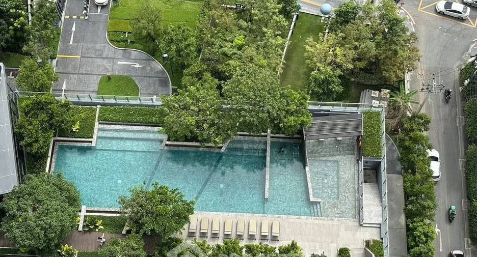 For rent 1 bed condo in Khlong Toei, Bangkok