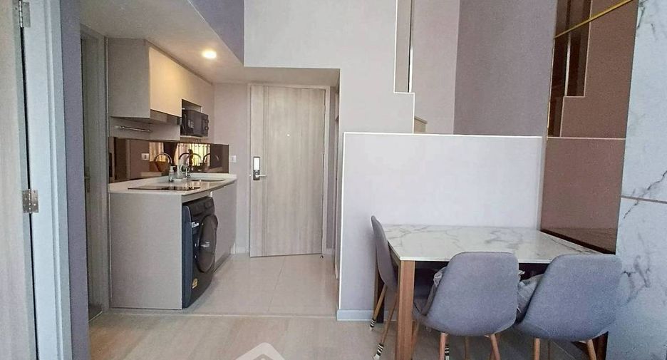Condo en alquiler de 1 habitaciones en Sathon, Bangkok