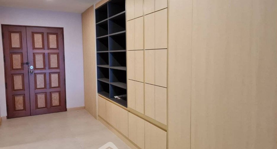For rent 3 ベッドルーム condo in Rat Burana, Bangkok