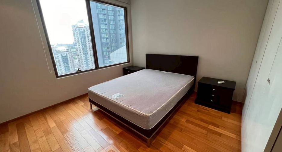 Wohnung zur Miete mit 3 Zimmer in Khlong Toei, Bangkok