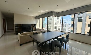 For rent 3 bedrooms condo in Khlong Toei, Bangkok