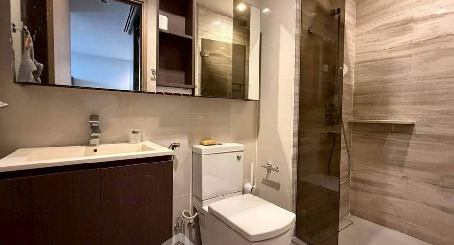 Condo en alquiler de 1 habitaciones en Khlong Toei, Bangkok