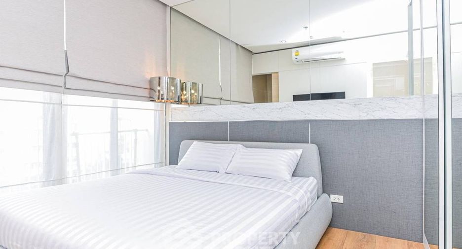 For rent 2 bedrooms condo in Khlong Toei, Bangkok
