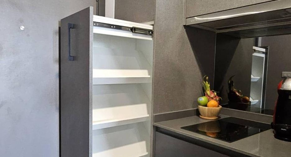 For rent 1 bed condo in Bang Rak, Bangkok