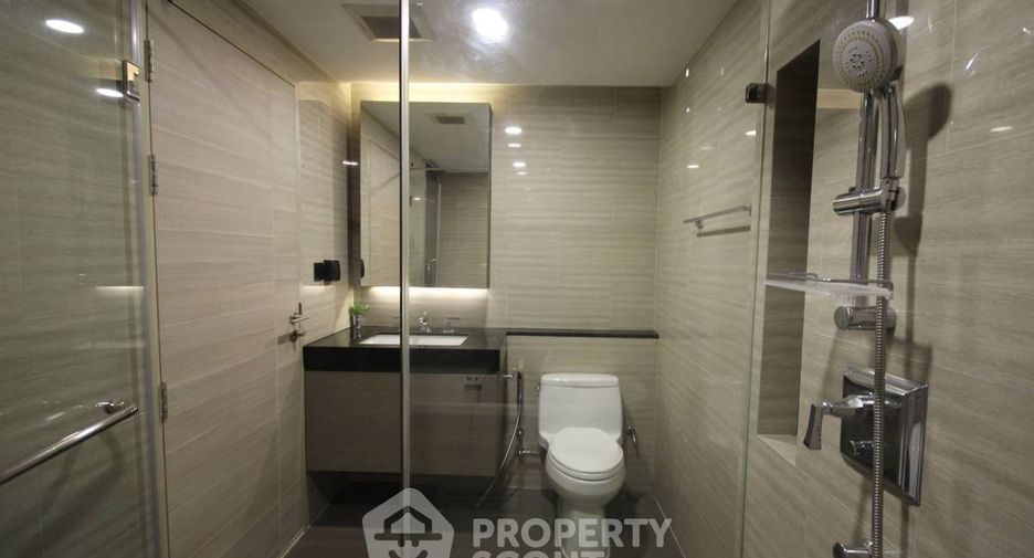 Wohnung zur Miete mit 2 Zimmer in Pathum Wan, Bangkok