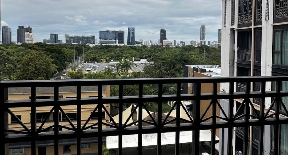 Condo en alquiler de 1 habitaciones en Khlong Toei, Bangkok