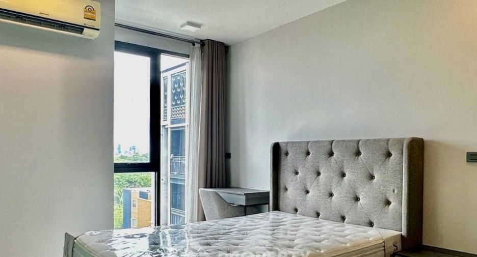 Condo en alquiler de 1 habitaciones en Khlong Toei, Bangkok
