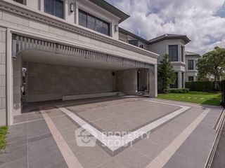 Аренда 5 спальни дом в Банг Капи, Бангкок