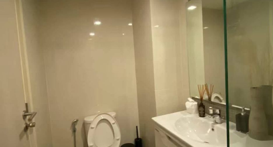 Wohnung zur Miete mit 2 Zimmer in Watthana, Bangkok
