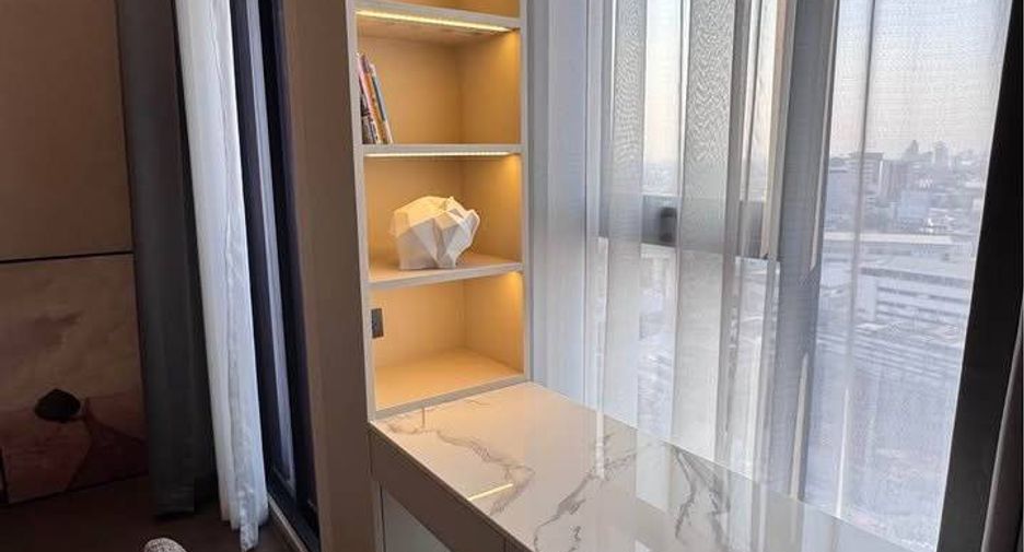 For rent 1 Beds condo in Bang Rak, Bangkok