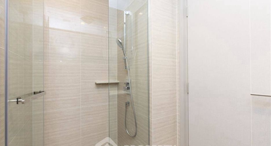 For rent 1 bed condo in Huai Khwang, Bangkok