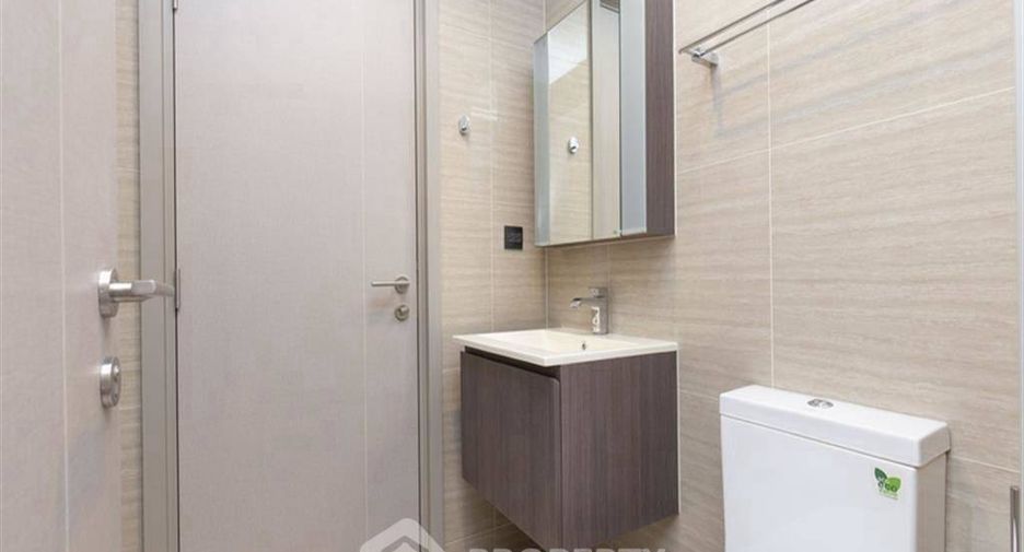 For rent 1 bed condo in Huai Khwang, Bangkok