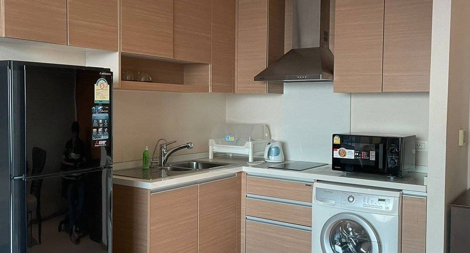 Condo en alquiler de 1 habitaciones en Khlong Toei, Bangkok