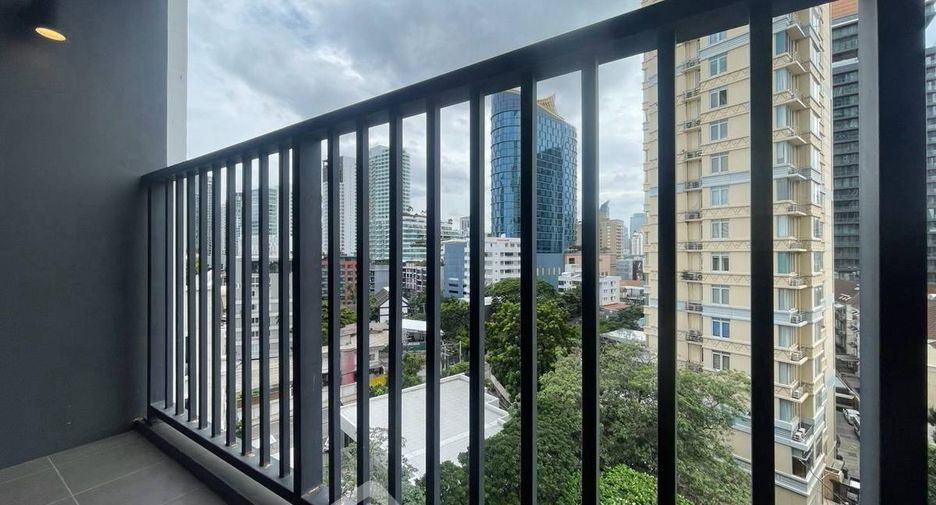 For rent 1 bed condo in Watthana, Bangkok