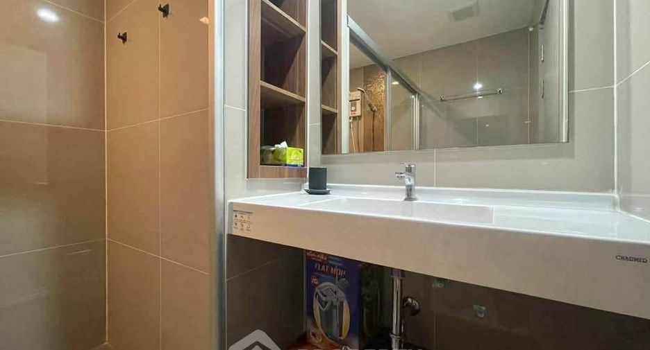 Wohnung zur Miete mit 1 Zimmer in Huai Khwang, Bangkok