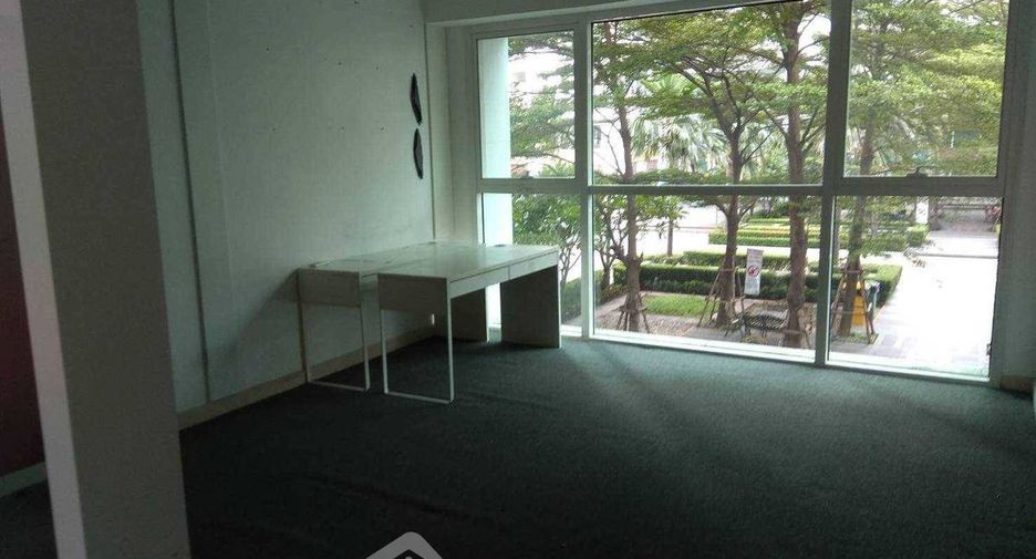 Wohnung zur Miete mit 1 Zimmer in Huai Khwang, Bangkok