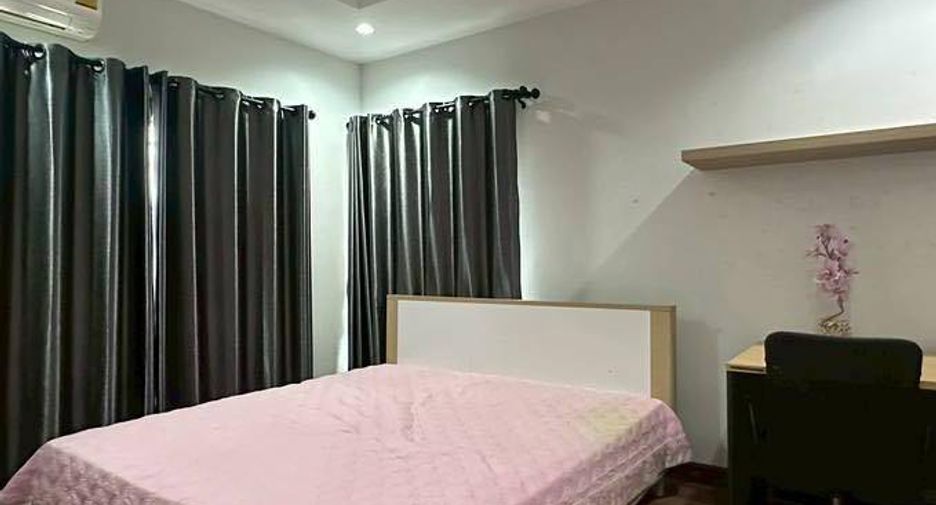 For rent 3 ベッドルーム house in Si Racha, Chonburi
