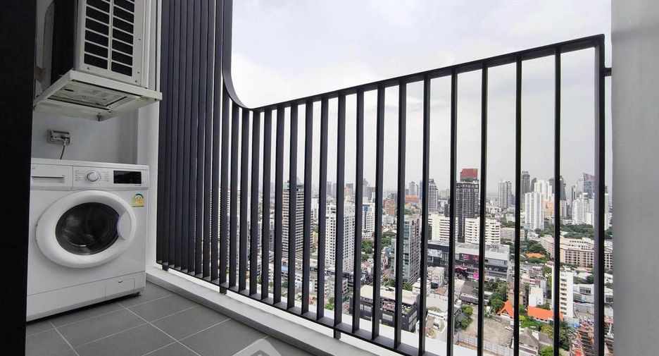 For rent 1 bed condo in Watthana, Bangkok