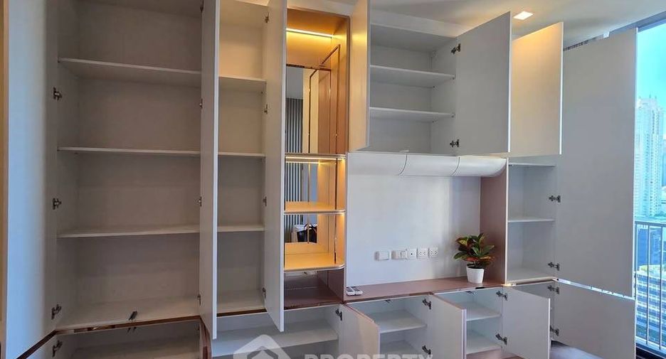 For rent 1 bed condo in Watthana, Bangkok