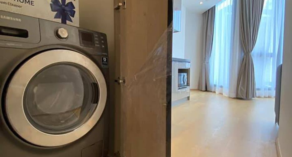 For rent 2 bedrooms condo in Huai Khwang, Bangkok