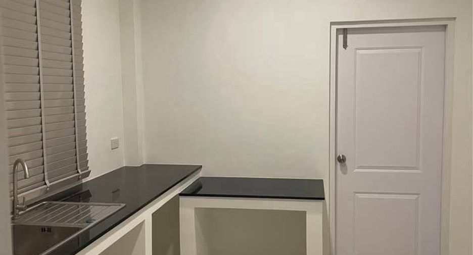 出租 3 卧室 独立屋 在 Don Mueang, 曼谷