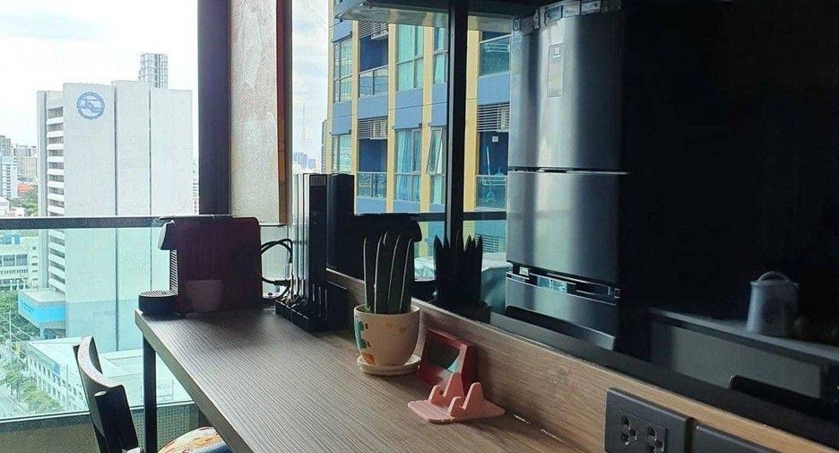À louer 2 chambres condo à Watthana, Bangkok
