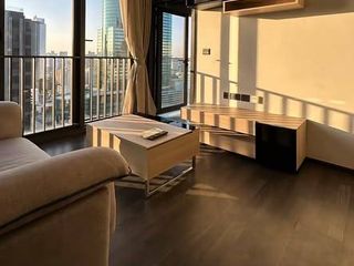 Wohnung zur Miete mit 1 Zimmer in Huai Khwang, Bangkok