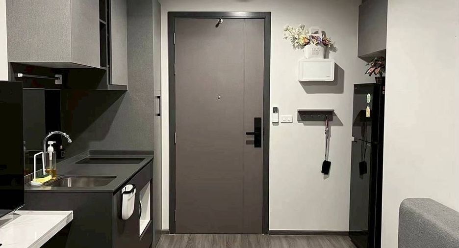 For rent 1 bed condo in Bang Rak, Bangkok