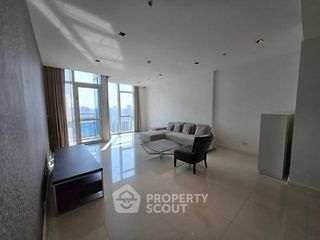 Wohnung zur Miete mit 3 Zimmer in Pathum Wan, Bangkok