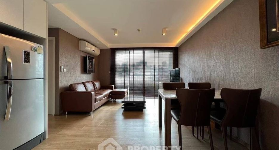 For rent 2 bedrooms condo in Watthana, Bangkok