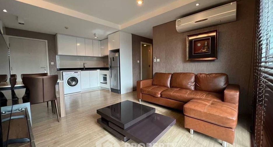For rent 2 bedrooms condo in Watthana, Bangkok
