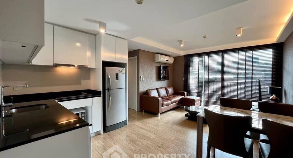 For rent 2 bedrooms condo in Watthana, Bangkok