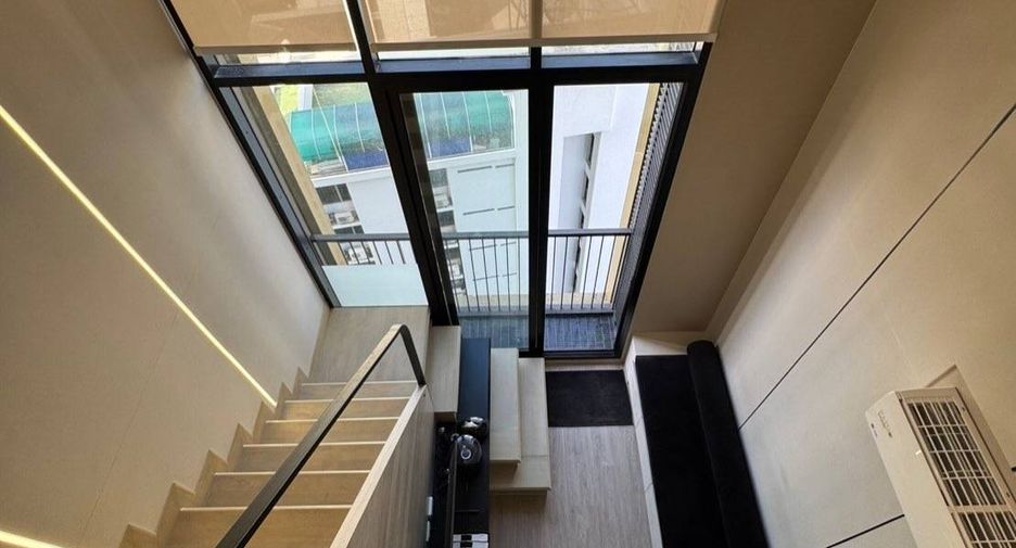 For rent 3 bedrooms condo in Watthana, Bangkok