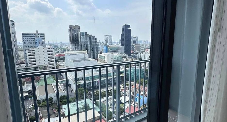 For rent 1 bed condo in Ratchathewi, Bangkok