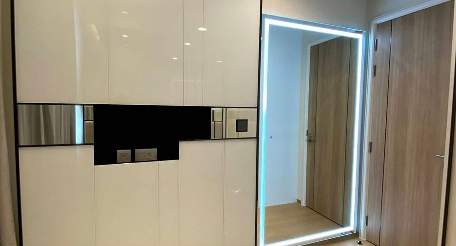 For rent 2 ベッドルーム condo in Sathon, Bangkok