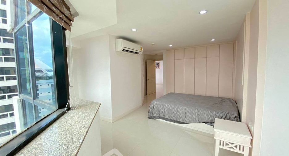 Wohnung zur Miete mit 3 Zimmer in Khlong Toei, Bangkok