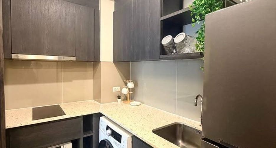 For rent 1 bed condo in Huai Khwang, Bangkok