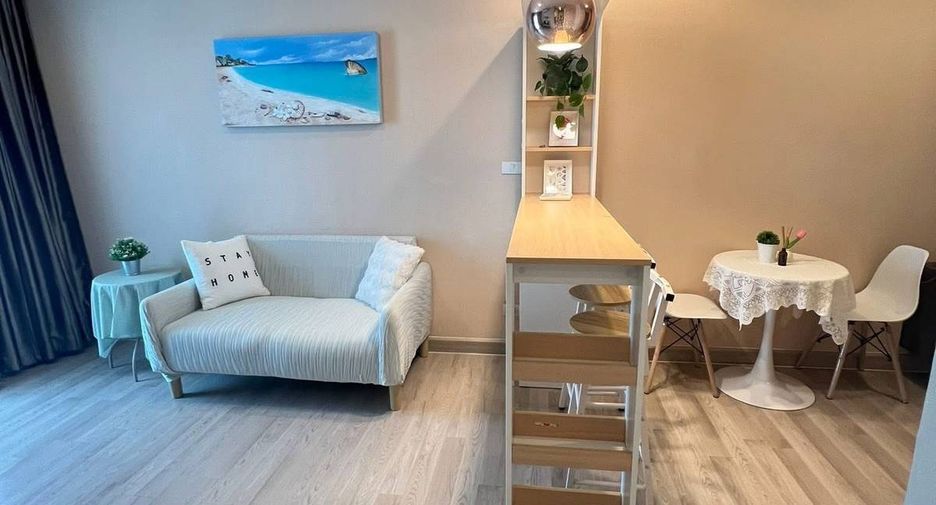 Condo en alquiler de 2 habitaciones en Huai Khwang, Bangkok