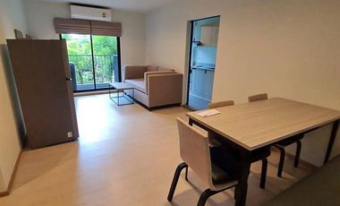 À louer 2 chambres condo à Huai Khwang, Bangkok