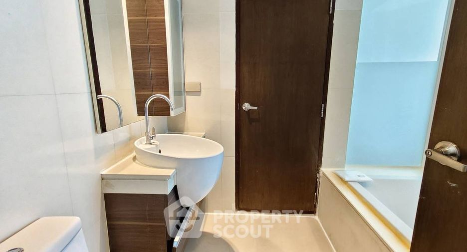 For rent 1 bed condo in Khlong Toei, Bangkok