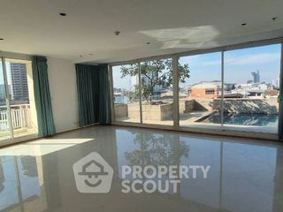 For rent 3 bedrooms condo in Sathon, Bangkok