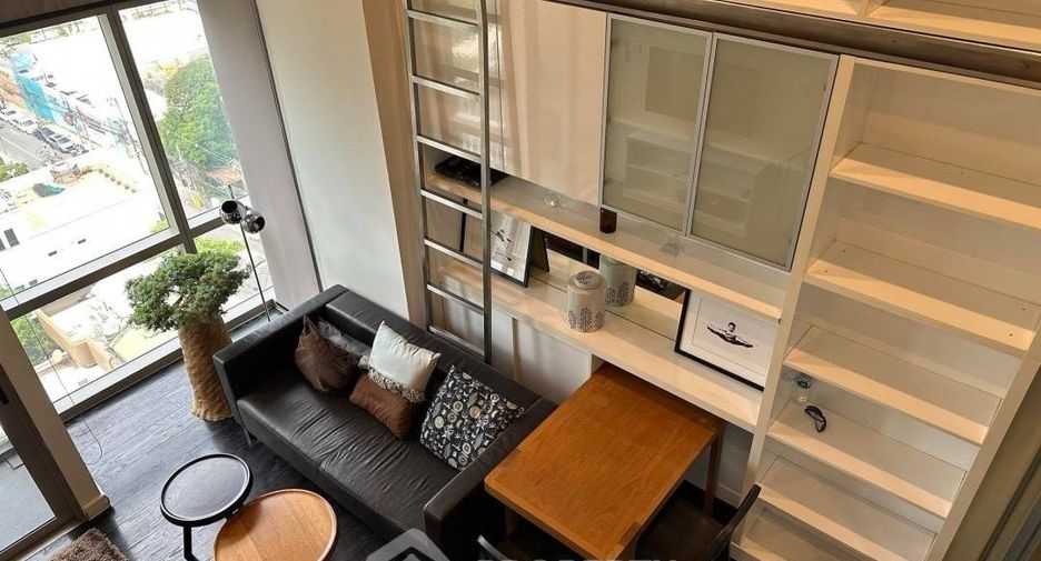 For rent 1 bed condo in Khlong Toei, Bangkok