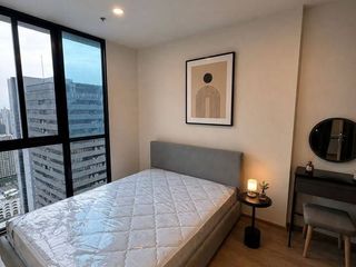 À louer 1 chambre condo à Huai Khwang, Bangkok