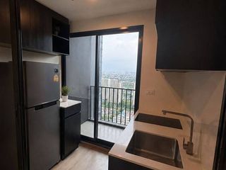 À louer 1 chambre condo à Huai Khwang, Bangkok