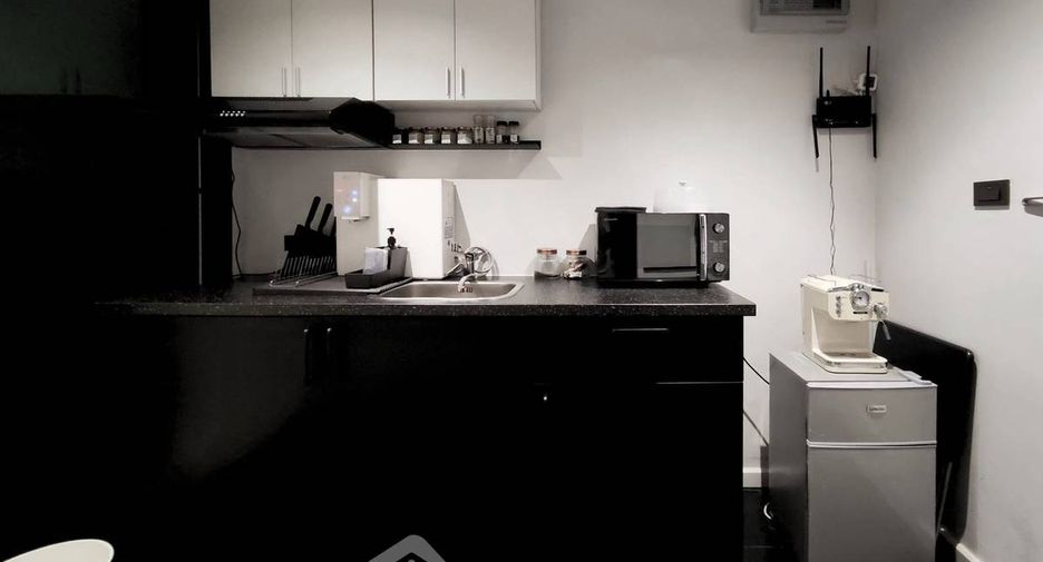For rent 1 bed condo in Huai Khwang, Bangkok