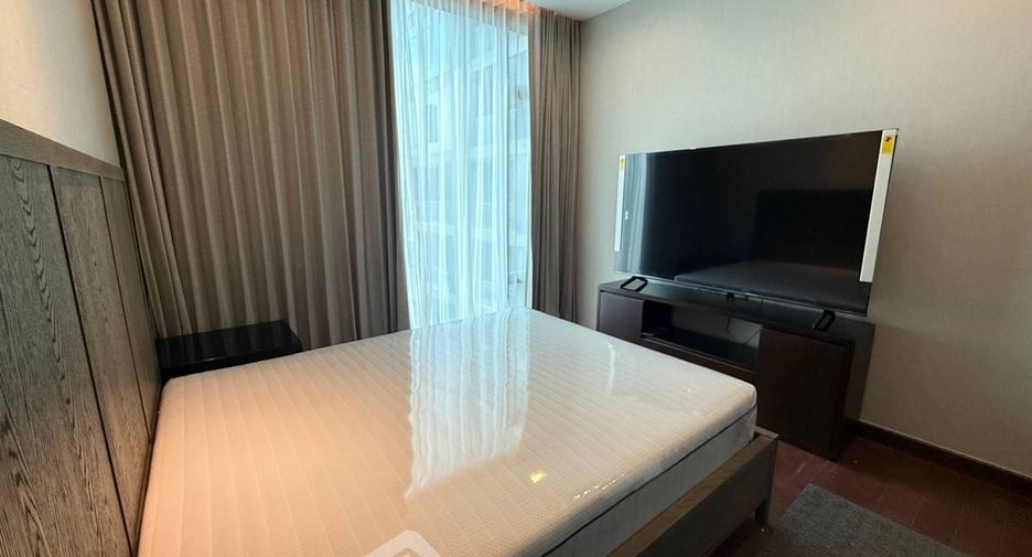 For rent 2 bedrooms condo in Khlong Toei, Bangkok